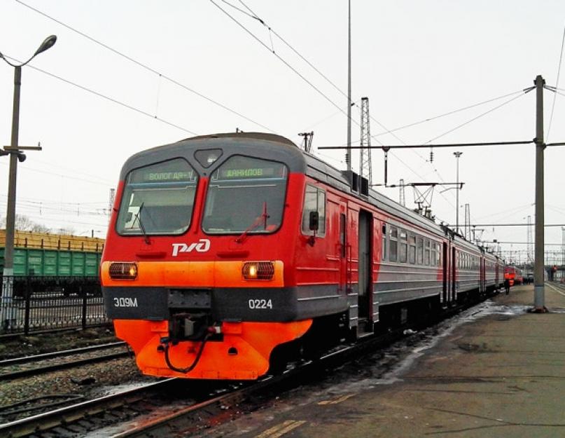 Poezdda maktab o'quvchilari uchun imtiyozli sayohat.  Elektr poyezdlarida sayohat qilish uchun imtiyozlar berish qoidalari.  Kompensatsiya miqdorini qanday hisoblash mumkin